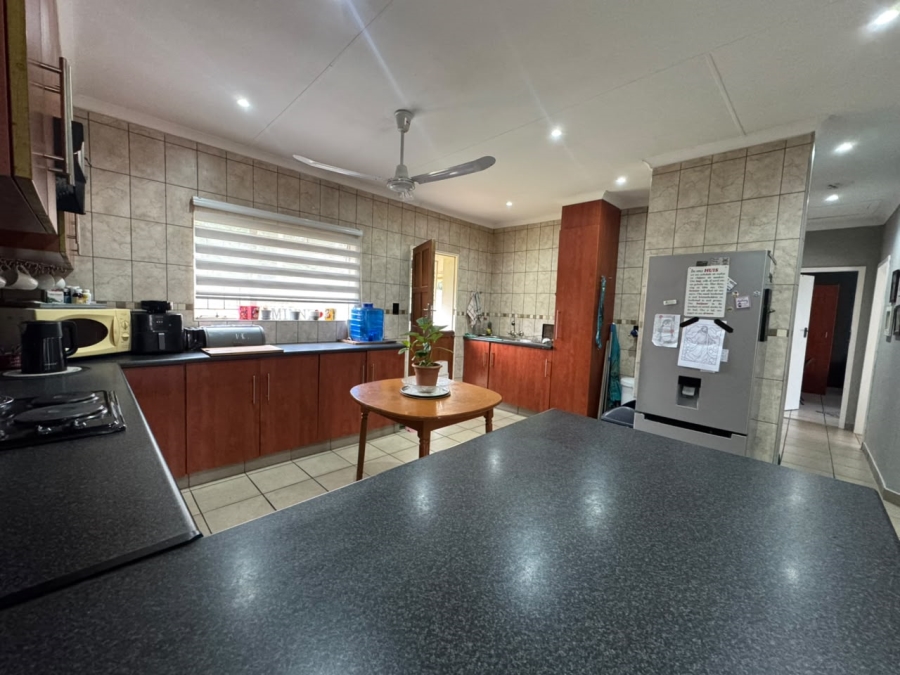 3 Bedroom Property for Sale in Songloed North West